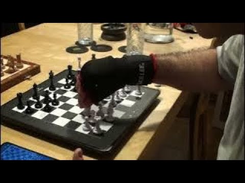 Millennium eONE: Smartphone Connected Chessboard for Lichess