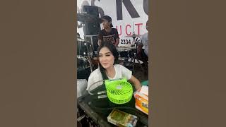 Wow Ini yg dilakukan Nella Kharisma & Malik saat live lagista