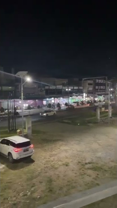 PESONA LAMPU BELAKANG TOYOTA FORTUNER VRZ DI MALAM HARI