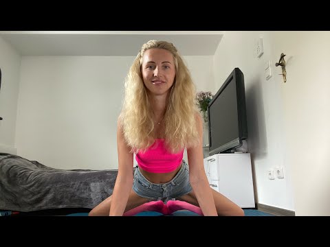 😱 Yoga Challenge! 😱 | Short Denim Shorts