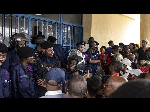 Présidentielle RD Congo  : F. Thisekedi poursuit sa tournée à Lubumbashi • FRANCE 24