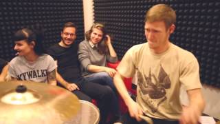 Tÿshe - Cold World, Headbangerfm