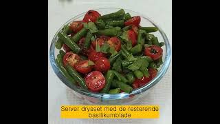 Tomat- og bønnesalat med stegt basilikum | Tomatbasilikumsalat | Grøn Bønnesalat Opskrift screenshot 2