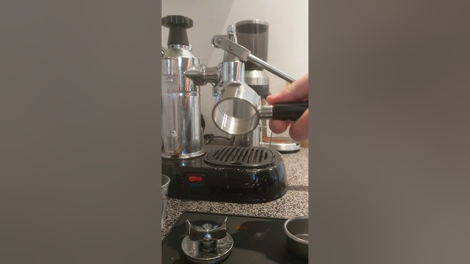 VIDEO: How to Use a Manual or Lever Espresso Machine - Perfect Daily Grind