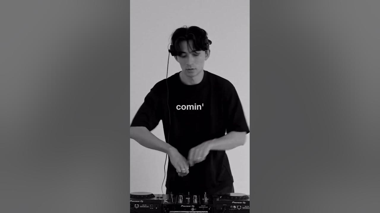 hit the ground ๐ฎโ๐จ #deephouse #deephousemusic hit the ground ๐ฎโ๐จ #deephouse #deephousemusic