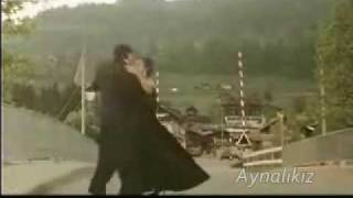 Shahrukh  Kajol  Beautiful Moments Tujhe Dekhainstrumental  fanmade