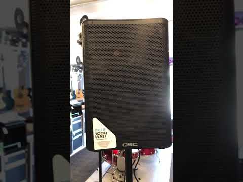 Quick review of the QSC CP12 Powered PA Speaker