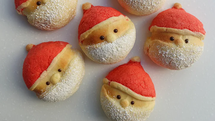 [Please turn on the subtitles] Santa Choco Chou Cream Bread. It's so cute!