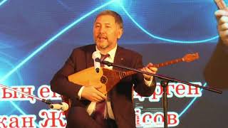 картинка: Дәнеш Рақышев 