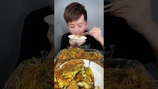 韭菜土豆丝 煎鸡蛋饼😋又香又下饭、吃的饱嗝连连～#家常菜 #美食 #美食分享 #美味しい