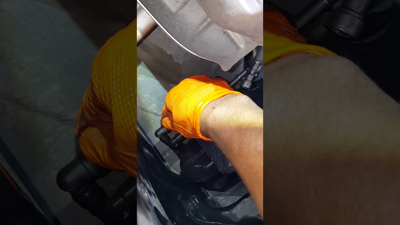 Ford Explorer 2003 4.0 Cómo cambiar el filtro de gasolina