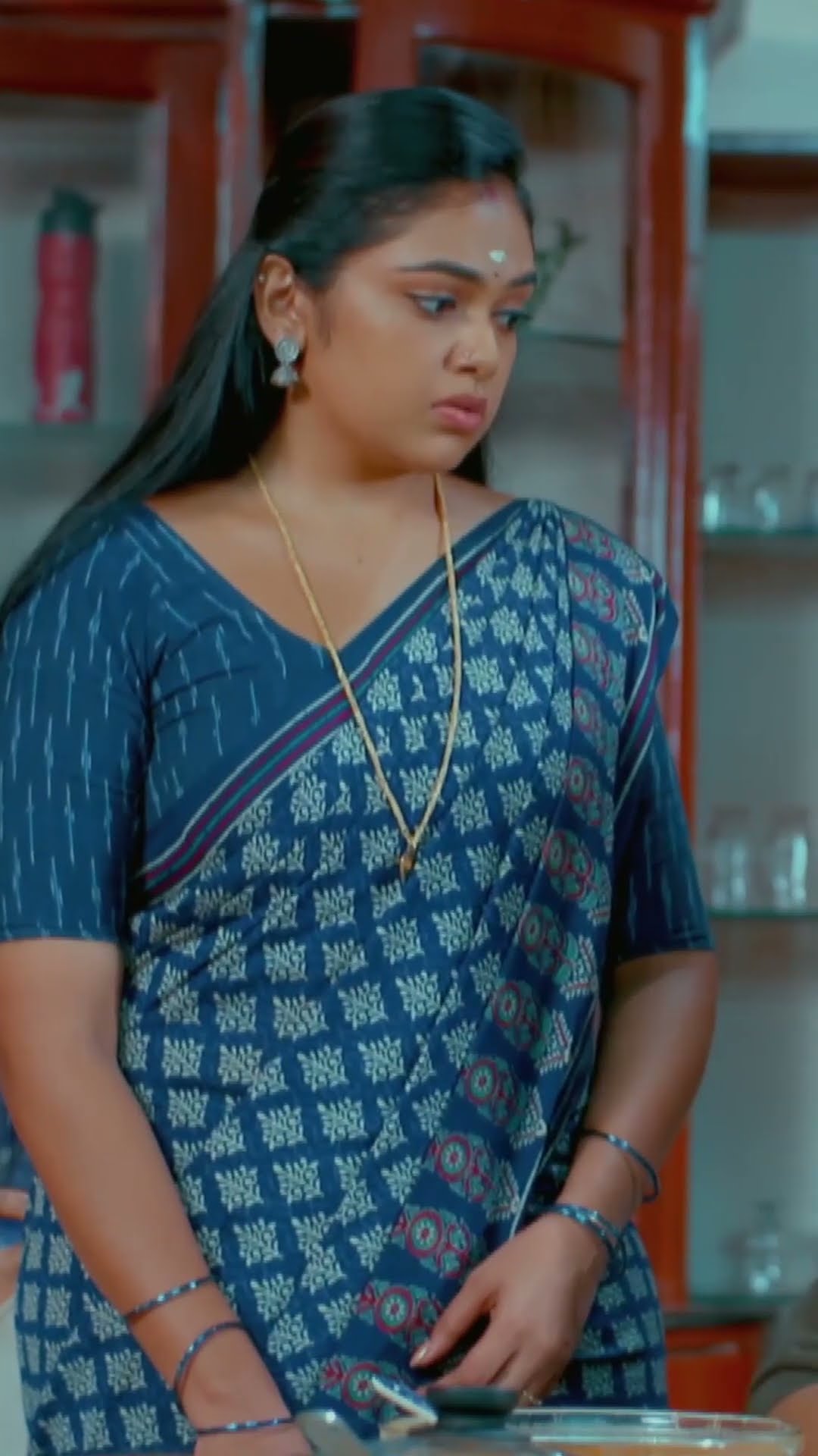 #ChempaneerPoovu എത്ര മഹാനായാലും ജോലിയില്ലെങ്കിൽ വീട്ടിൽ ബഹുമാനം കിട്ടില്ല