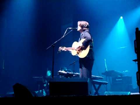 Fyfe Dangerfield - Let's Start Again (Live @ Zenith de Paris)