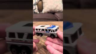 Hot Wheels Greyhound MC-8