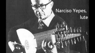 j.s. bach: gigue - double in c minor bwv 997, played by narciso yepes (13-course lute)