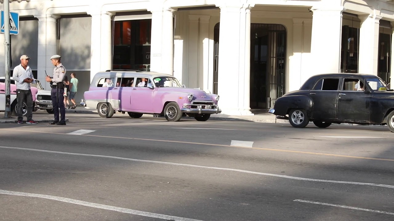 クラシックカーが走るハバナ キューバ の街並み Taxi Of Classic Cars In Havana Travel Of Cuba Youtube