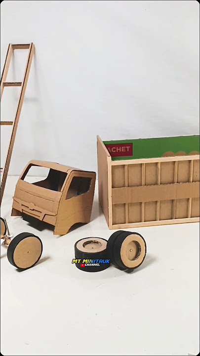 membuat miniatur truk oleng hino dutro panjang😳😱🚚