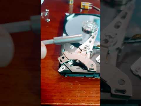 مغناطيس قوى اقدر اجيبه من الهاردات القديمة التالفة مغناطیس