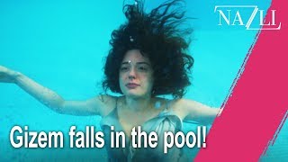 Gizem falls in the pool - Nazlı