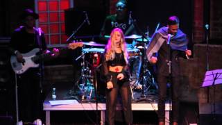 Flavia K & Eletrofunky - Cleva (Erykah Badu/James Poyser/James Yancey) - 11/02/2016 - Bourbon Street