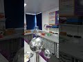 Van de Graaff demo 1 of 5 Dancing balls