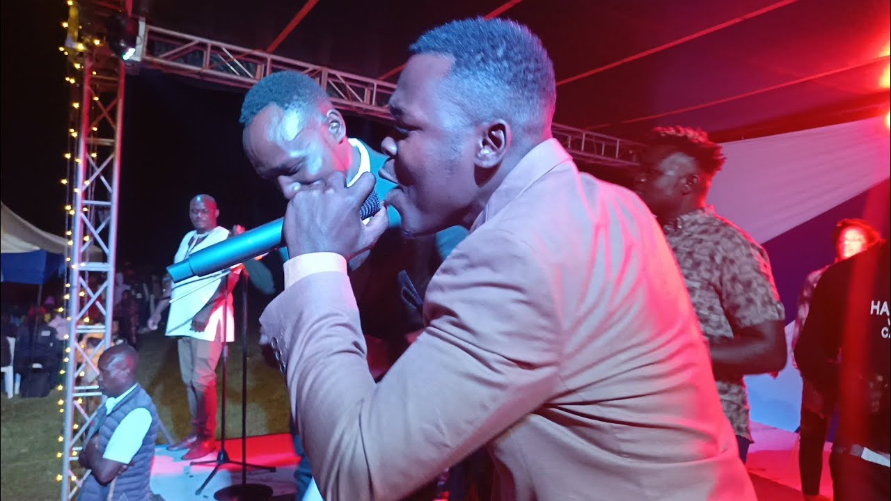 SAFARI YA IMANI // NIMEKUKIMBILIA EWE BWANA // HAKUNA KAMA WEWE BWANA  (MIX WORSHIP SONGS) EsauTosh