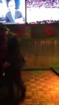 Obama Dancing to MC Hammer Karaoke