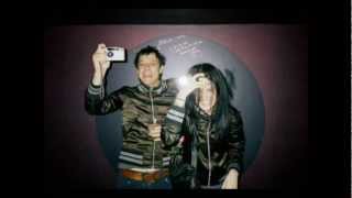 The Kills - Damned If She Do (Live @ Melkweg 2011)