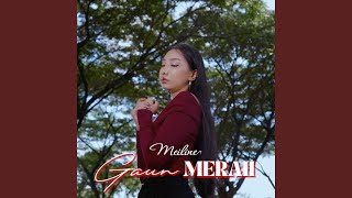 Gaun Merah