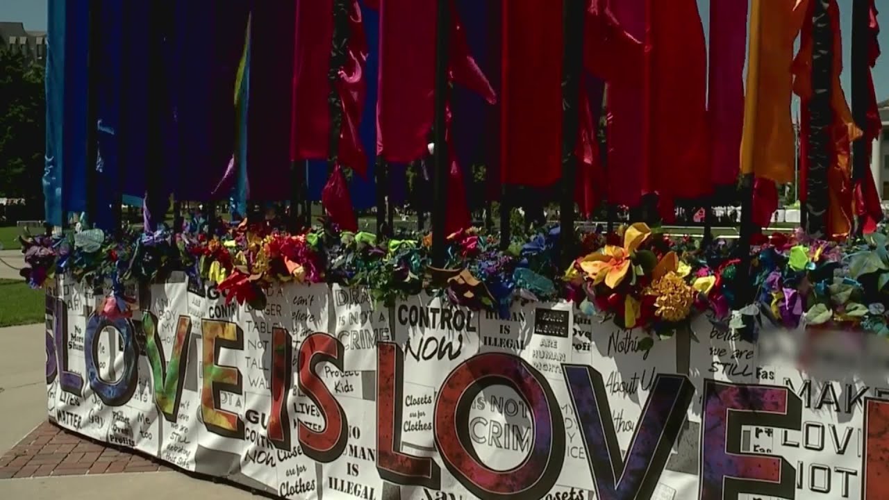 Thousands gather in downtown Denver for Pride parade - YouTube