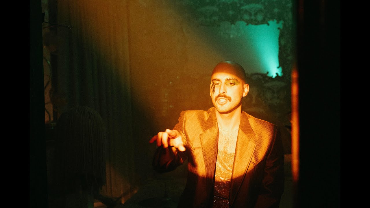 Watch Toby On Earth - Makeup (Official Video) on YouTube Watch Toby On Earth - Makeup (Official Video) on YouTube