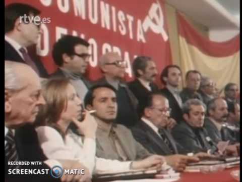 Santiago Carrillo asume la bandera rojigualda (1977)
