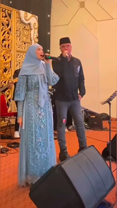 Ahmad Dhani & Mulan Jameela Bernyanyi di Acara Pernikahan #dewa19 #baladewa ##baladewi