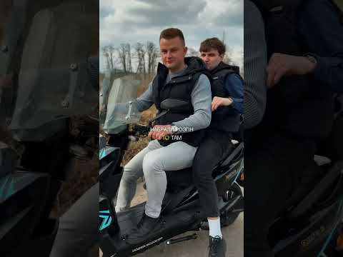 Электроскутер Dozer S-2900 (2900W, 72V 42Ah Li-Ion, 75 км/ч) с ветровым стеклом, NFC и кофром, двухместный электроскутер Дозер S29, видео 2