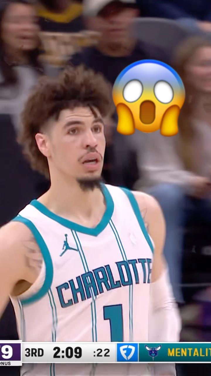 LaMelo Ball wild shot!