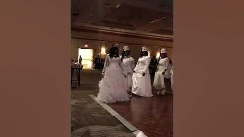 Nabbar supporting Omars Ball and dancing with the ...