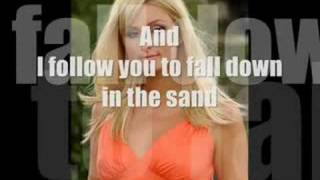 Paris Hilton-Heartbeat(lyrics)