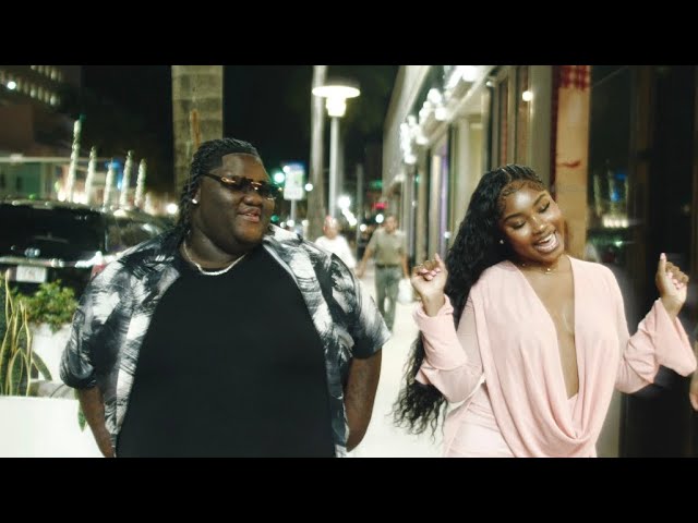 Guarda Kocky Ka- Westside (Official Music Video) su YouTube Guarda Kocky Ka- Westside (Official Music Video) su YouTube