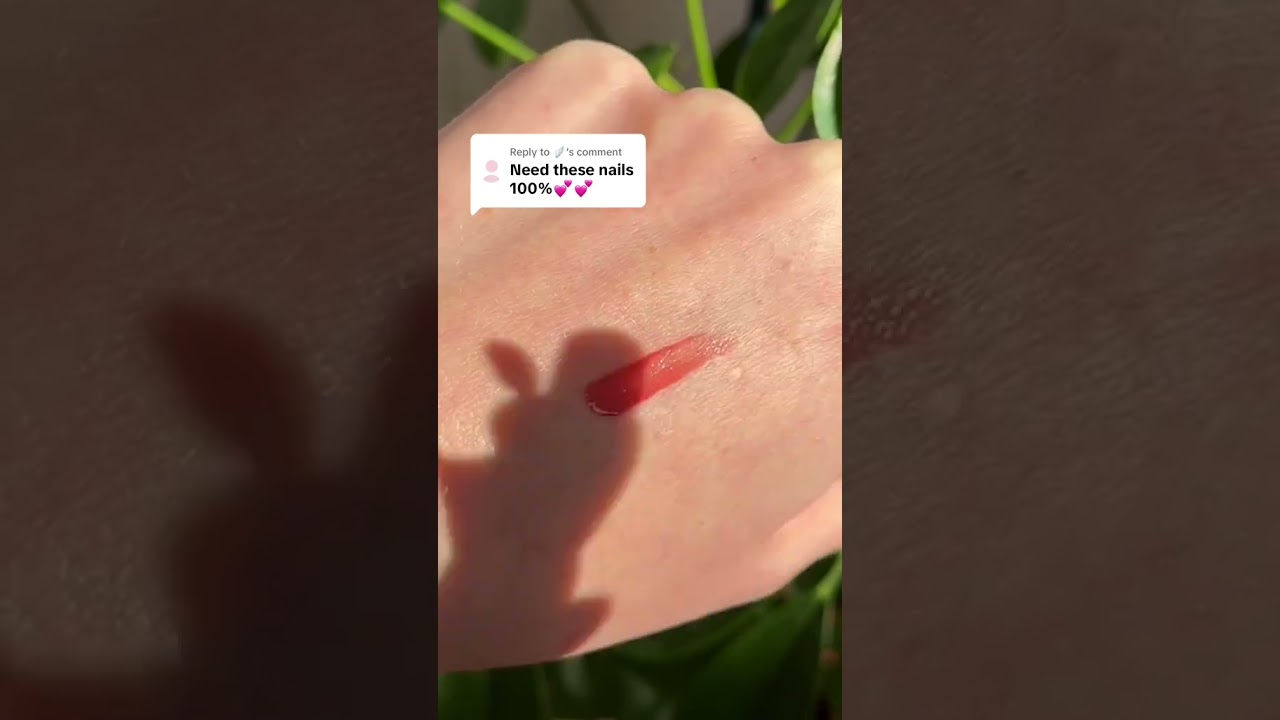 are you going for the Watermelon Flush or Berry Flush mani? 💖👇