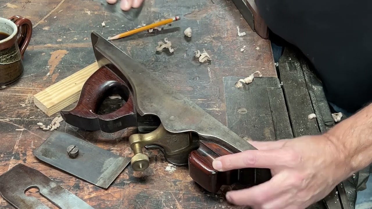 CLEANING UP A SPIERS ANTIQUE WOODEN INFILLED PANEL PLANE