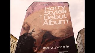 Harry Styles -&quot;Sign of the Times&quot;  - Mural in Berlin 🎨