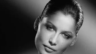 She Walks in Beauty by Lord Byron She Walks in Beauty by Lord Byron