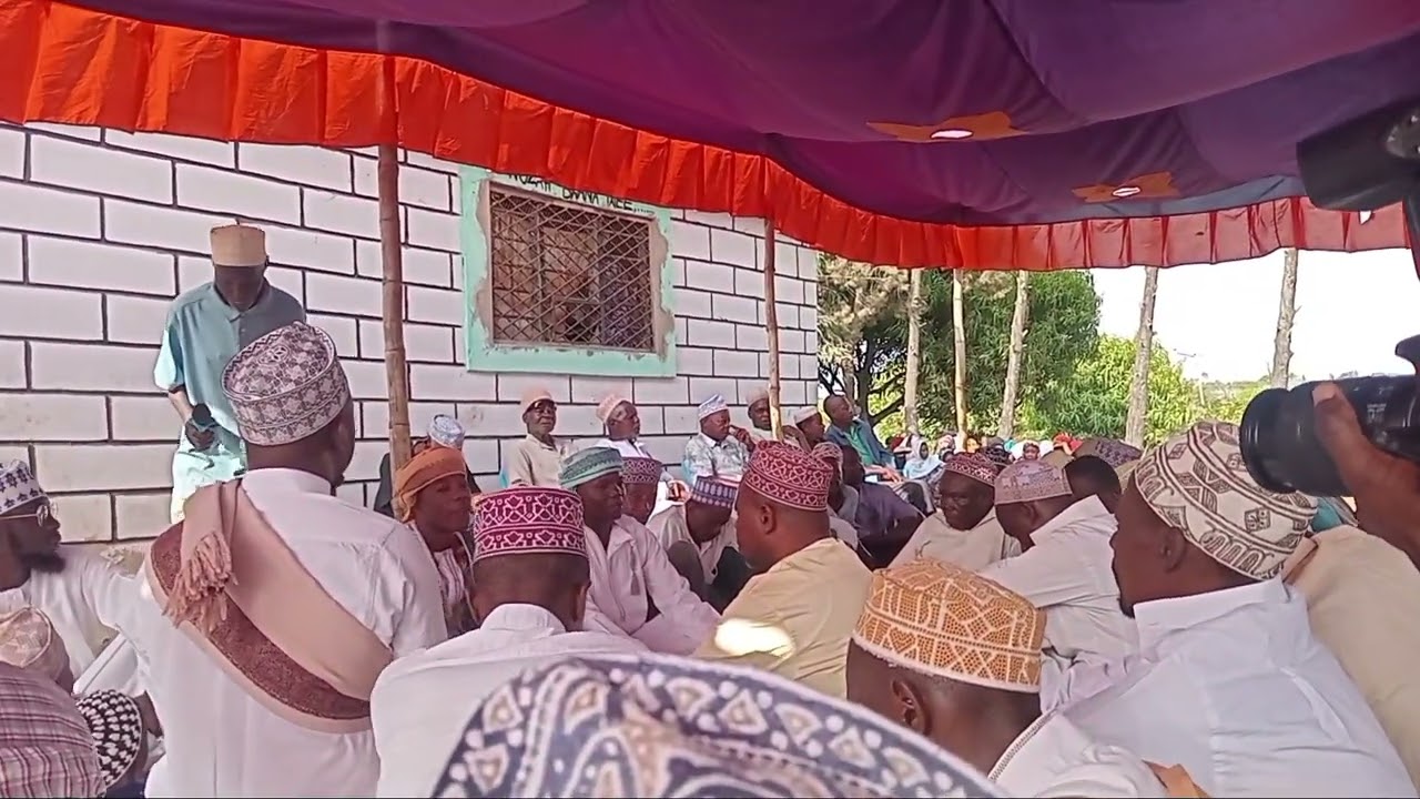 A wedding in our village land uncontrolled 😂😂