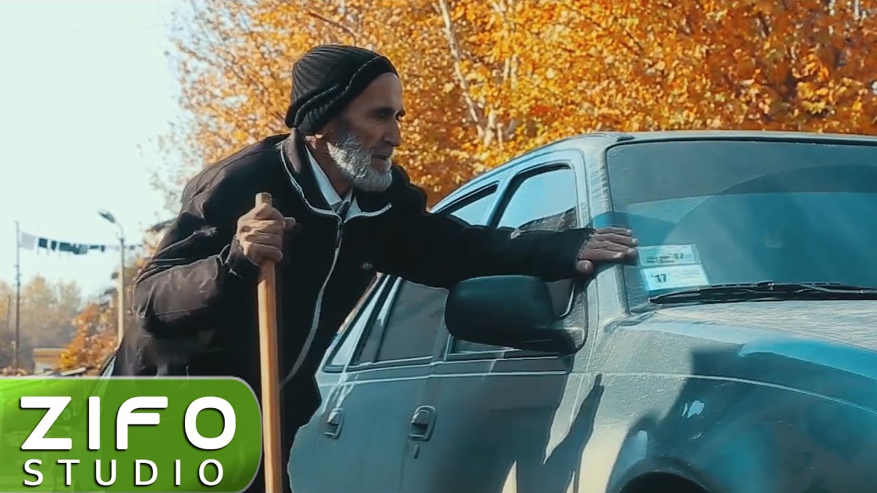 Rus pornosi tatilga keldi. Lezbiyen qiz qidiryapman