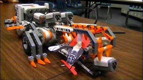 NXT Mindstorm Crocodile Bot by Olivia, Diana, Amelia, Natalie
