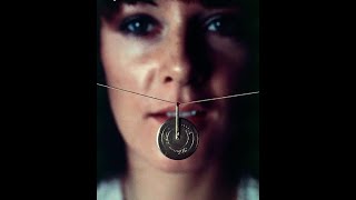 Frida - Liv Pa Mars (David Bowie,  Life on Mars) (subtitles ENG/FRA/GER/ITA/JAP/NRL/POL/POR/SPA/UKR)