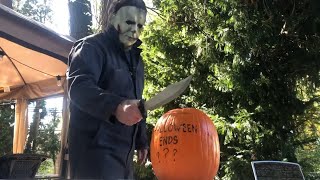 Rough Rider Black Mule Bowie Knife Demonstration by Michael Myers Halloween Kills Costume