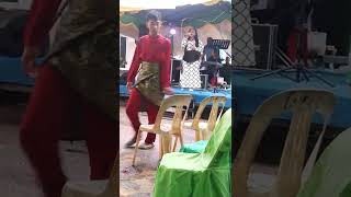 Cover Elvi Chania Aku Bukan Pintu