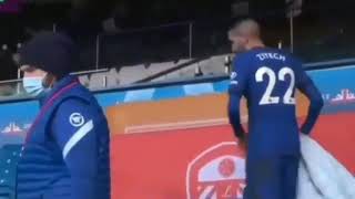 Hakim ziyech leaving the stadium angry during the game of chelsea vs Leeds United