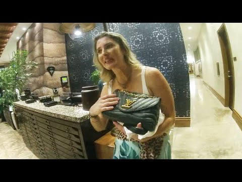 Woman Gets Kicked out of Ritzy Hotel, Goes Crazy